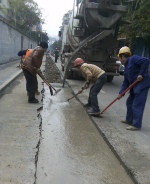 保春節安全供水 站好最后一班崗