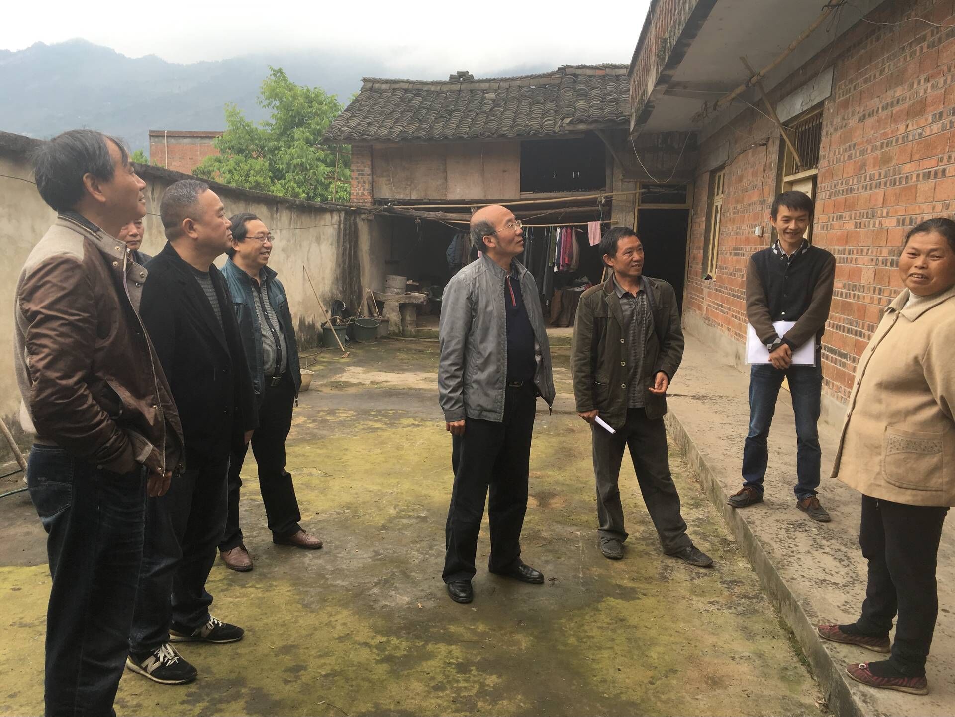 結對幫扶暖人心 實(shí)地考察聽(tīng)民聲