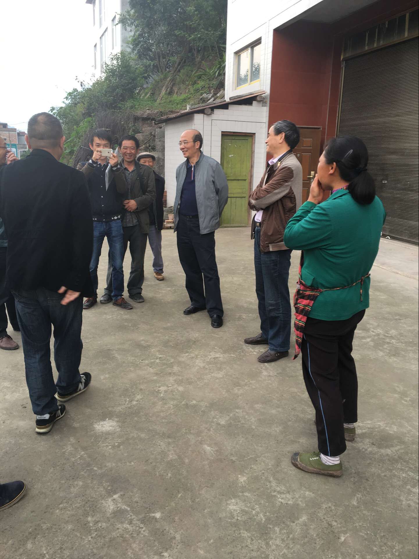 結對幫扶暖人心 實(shí)地考察聽(tīng)民聲