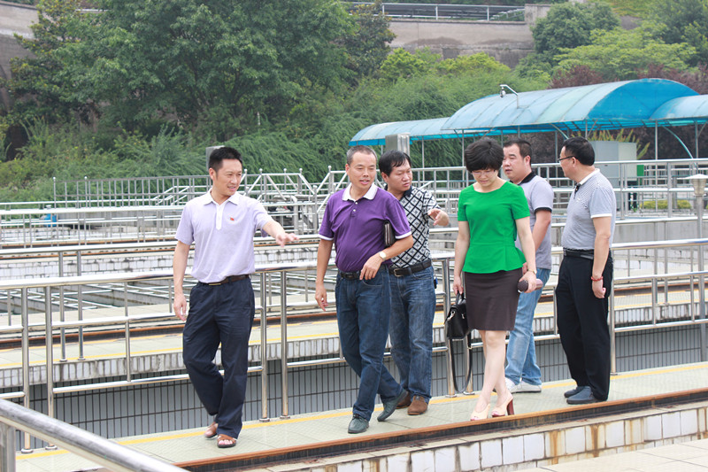 宜賓市政風(fēng)行風(fēng)評議第三督導組來(lái)我司指導調研