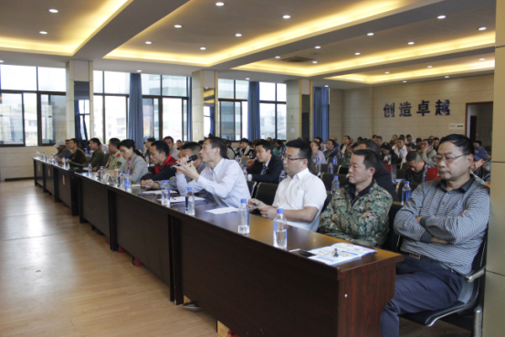 集團公司隆重召開(kāi)用戶(hù)座談會(huì )“開(kāi)門(mén)納諫強服務(wù)”
