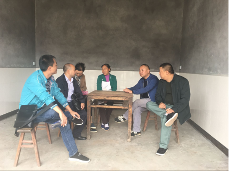 走訪(fǎng)結對貧困戶(hù) 真情慰問(wèn)助脫貧