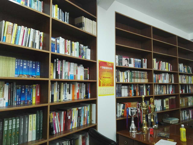 集團公司“職工書(shū)屋”創(chuàng  )建工作啟動(dòng)