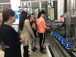 營(yíng)銷(xiāo)部：呼叫中心員工持續開(kāi)展提升業(yè)務(wù)知識培訓