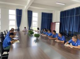 臨港水廠(chǎng)傳達學(xué)習集團公司黨委擴大會(huì )會(huì )議精神