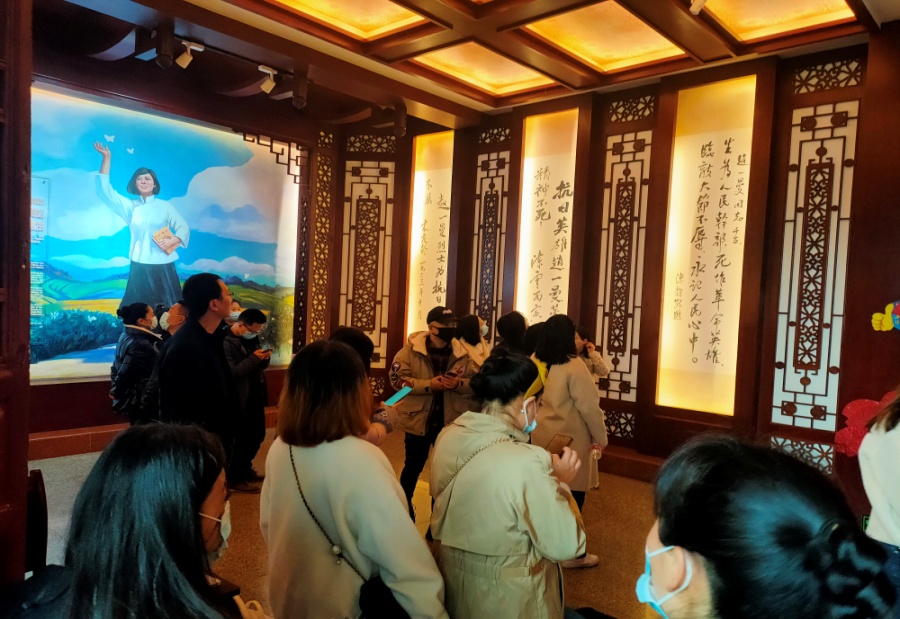 菜壩水廠(chǎng)黨支部組織參觀(guān)趙一曼紀念館