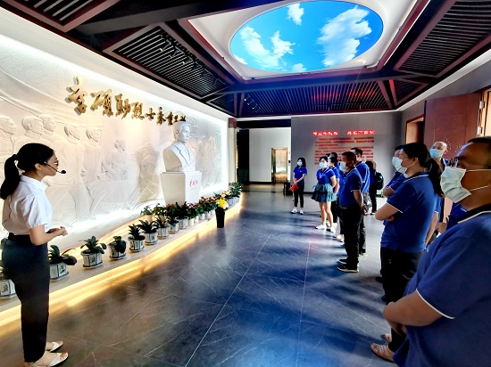 中共宜賓北控水務(wù)有限公司支部委員會(huì ) “迎國慶 強黨性 作表率”主題黨日活動(dòng)