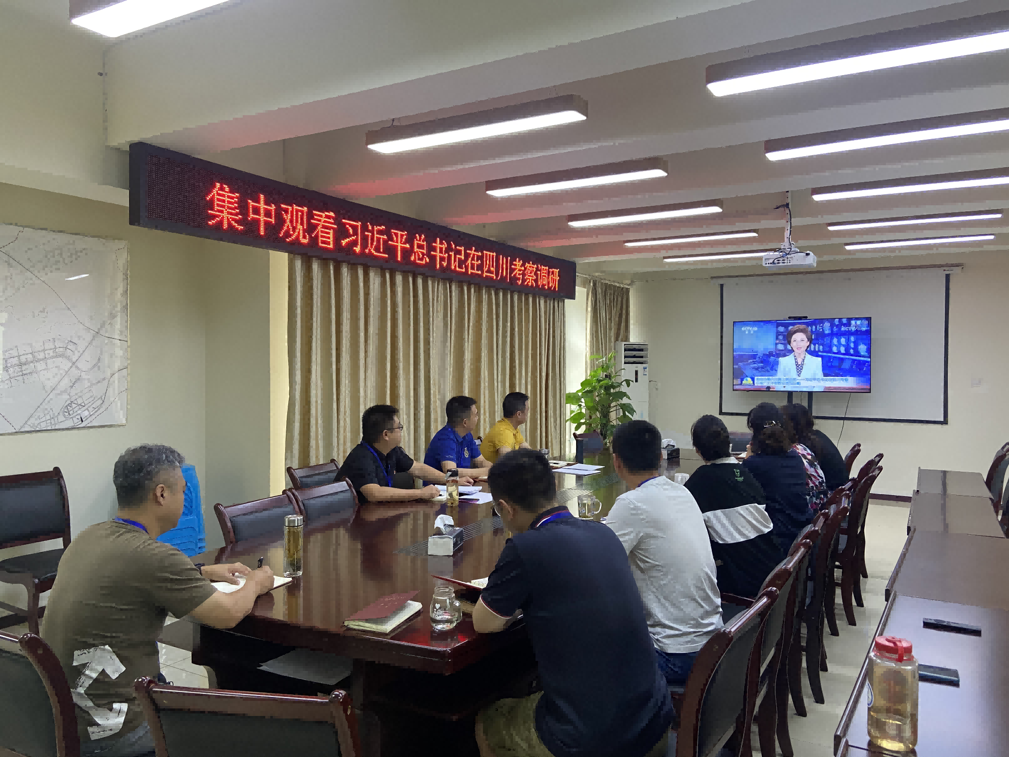 臨港支部召開(kāi)六月支部黨員（擴大）會(huì )