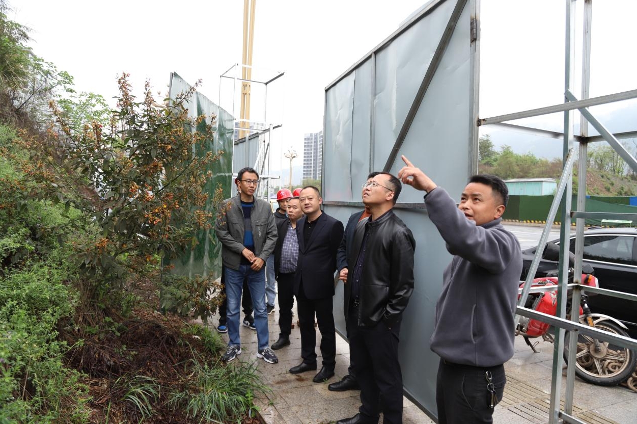 市公服集團領(lǐng)導到清源水務公司重點工程項目現(xiàn)場督查調(diào)研營商環(huán)境工作